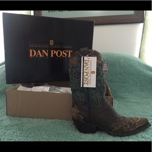 Women’s Dan Post Cowgirl Boots
